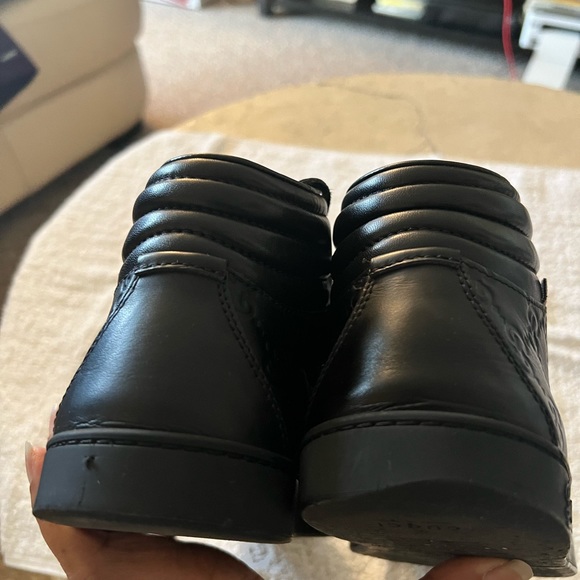 GUCCI GG EMBOSSED SNEAKERS/BOOTS MEN’S SIZE 6 OR WOMEN’S SIZE 9 M … WITH DEFECTS - Picture 12 of 16